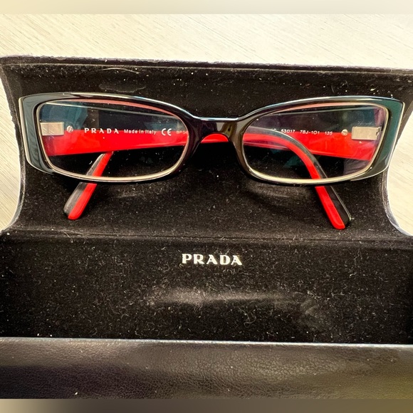 Prada Línnea Roja prescription glasses. - Picture 9 of 11